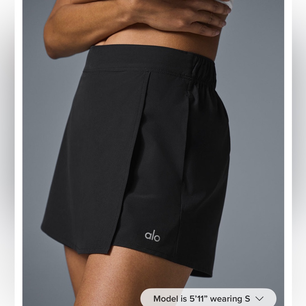 ALO YOGA clubhouse skort